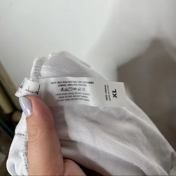 Nicole Miller Twist Front‎ Plunge One-Piece Swimsuit Leopard Print Xlarge - Picture 8 of 8